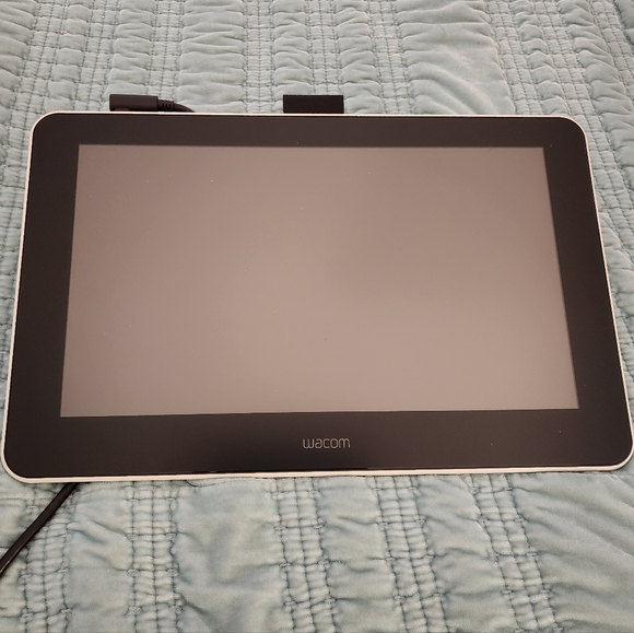 Wacom One Drawing Tablet, 13.3" Screen - Picture 2 of 10
